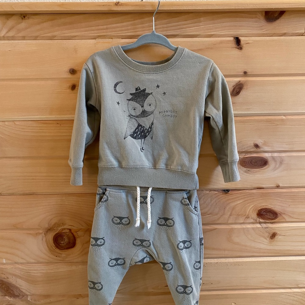 Rylee + Cru Blue Moon and Stars Sweatshirt